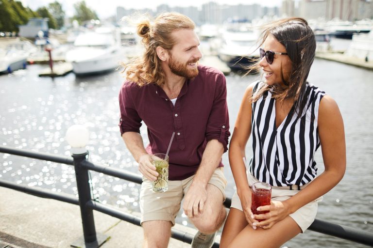 Talking on fence bar